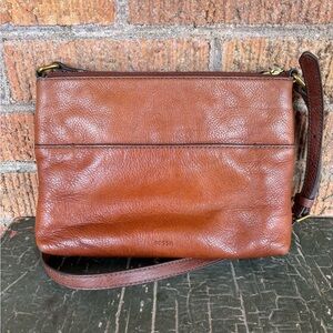 Fossil Fiona Leather Crossbody Purse Brown Small Adjustable Strap Gold Hardware